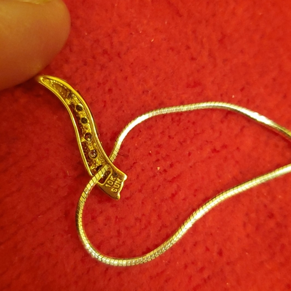 10k Gold and Diamond Cornicello - Picture 2 of 2